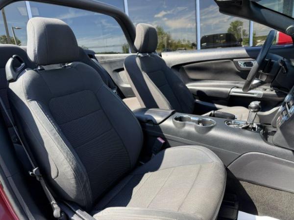 Used 2016 FORD MUSTANG Convertible