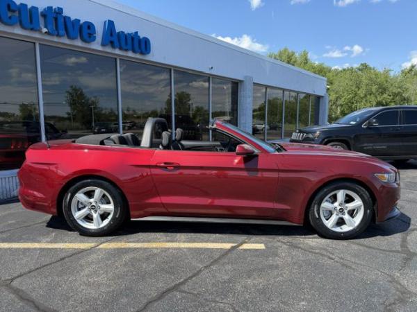 Used 2016 FORD MUSTANG Convertible