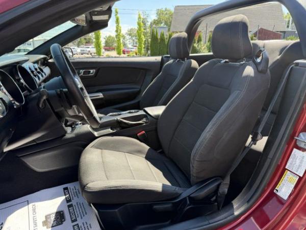 Used 2016 FORD MUSTANG Convertible