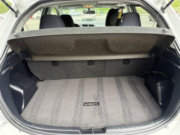 Used 2014 Toyota YARIS 5 Door LE