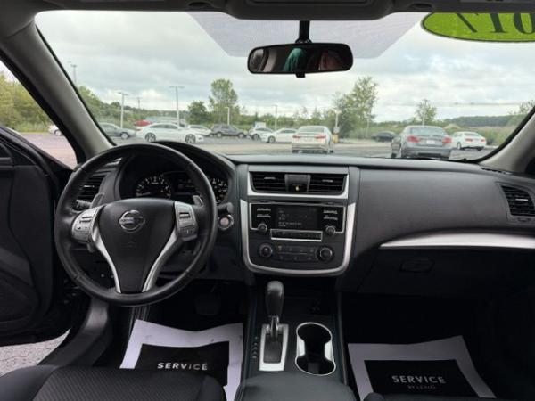 Used 2017 NISSAN ALTIMA 25
