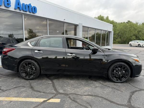 Used 2017 NISSAN ALTIMA 25