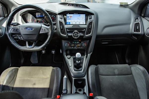 Used 2017 FORD FOCUS RS