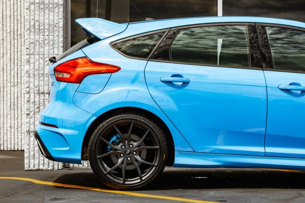 Used 2017 FORD FOCUS RS