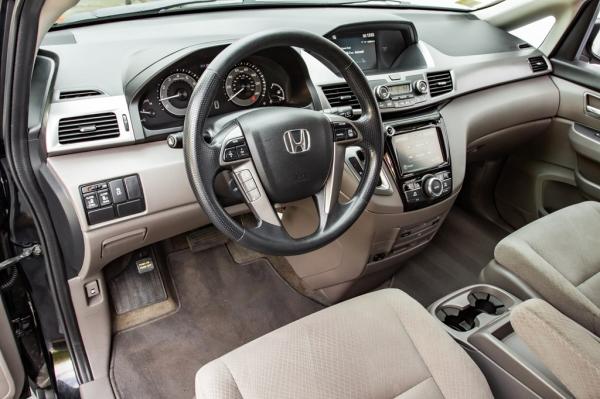 Used 2016 HONDA ODYSSEY SE