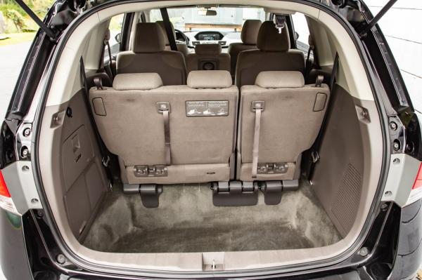 Used 2016 HONDA ODYSSEY SE