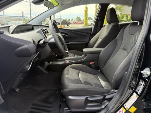 Used 2022 Toyota PRIUS LE