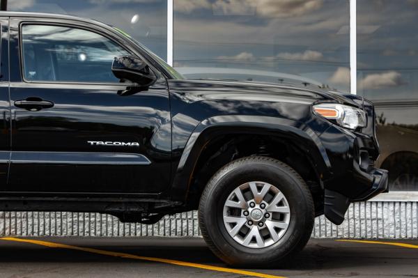 Used 2016 Toyota TACOMA DOUBLE CAB