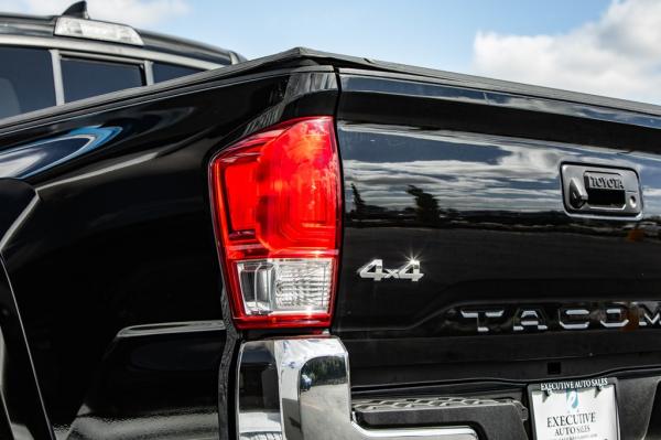 Used 2016 Toyota TACOMA DOUBLE CAB