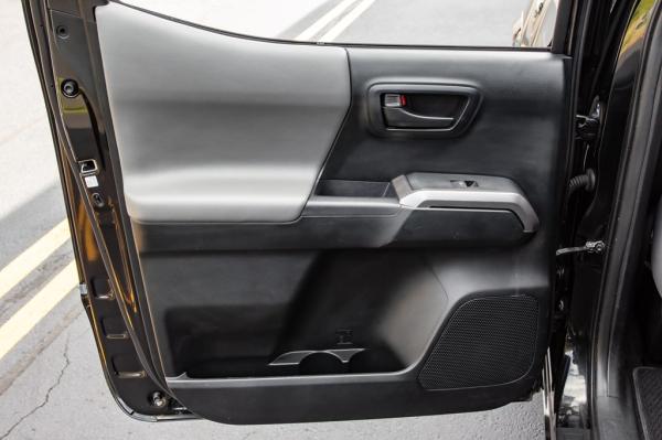 Used 2016 Toyota TACOMA DOUBLE CAB