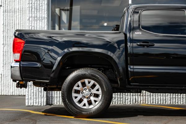 Used 2016 Toyota TACOMA DOUBLE CAB
