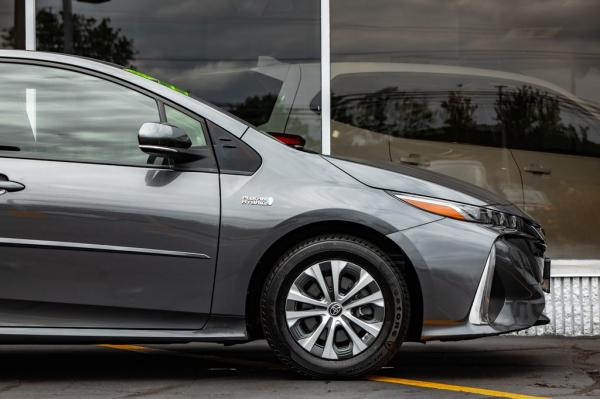 Used 2021 Toyota PRIUS PRIME XLE
