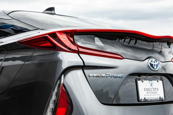 Used 2021 Toyota PRIUS PRIME XLE