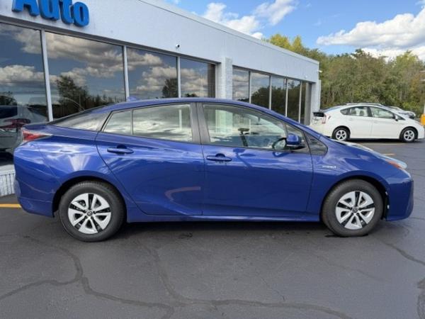 Used 2017 Toyota PRIUS II Two