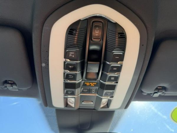 Used 2017 PORSCHE CAYENNE