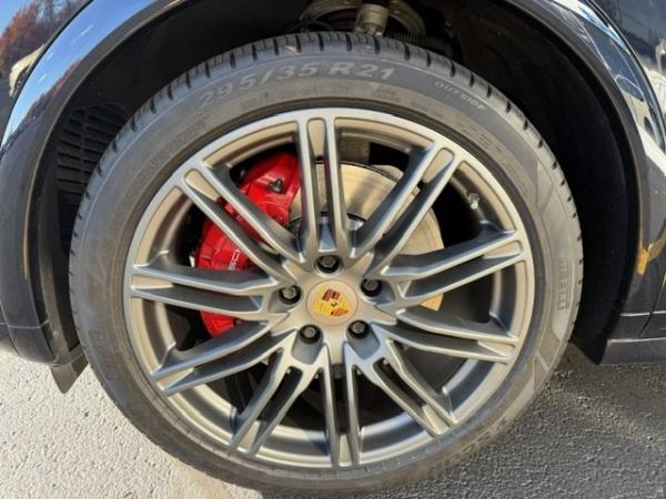 Used 2016 PORSCHE CAYENNE GTS