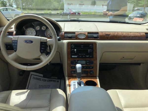 Used 2005 FORD FIVE HUNDRED LIMITED