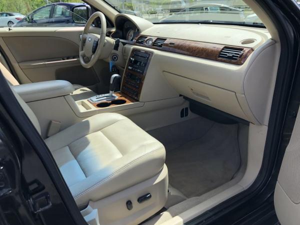 Used 2005 FORD FIVE HUNDRED LIMITED