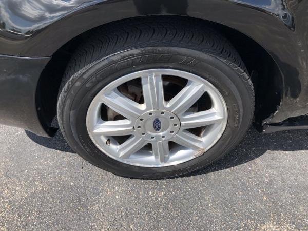 Used 2005 FORD FIVE HUNDRED LIMITED