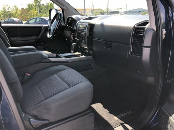 Used 2010 NISSAN TITAN SE SE