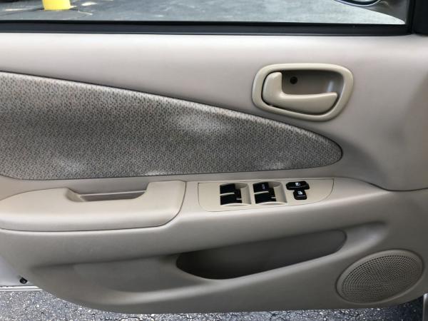 2002 toyota corolla door panel discount