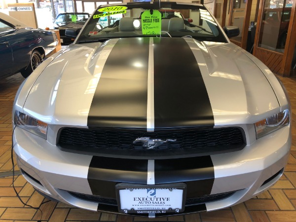 Used 2010 FORD MUSTANG Convertible