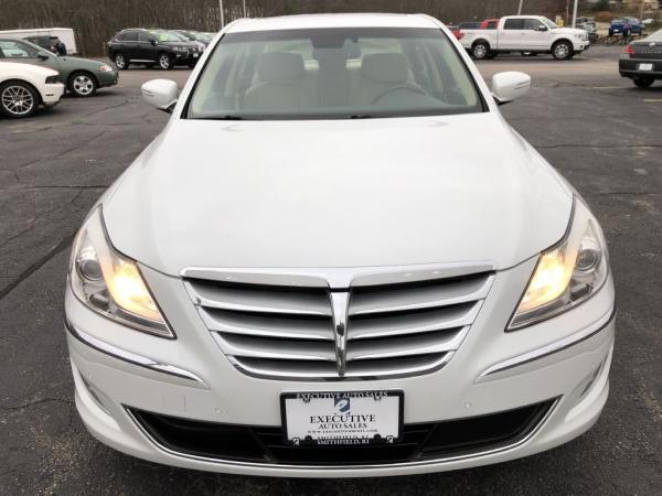 Used 2012 HYUNDAI GENESIS 46L