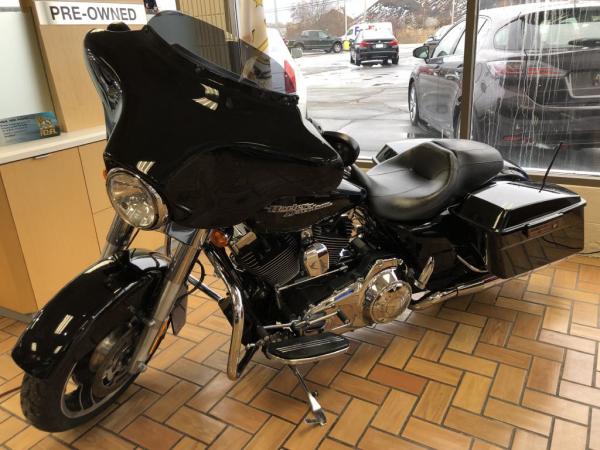 Used 2011 HARLEY DAVIDSON FLHX STREET GLI Street Glide