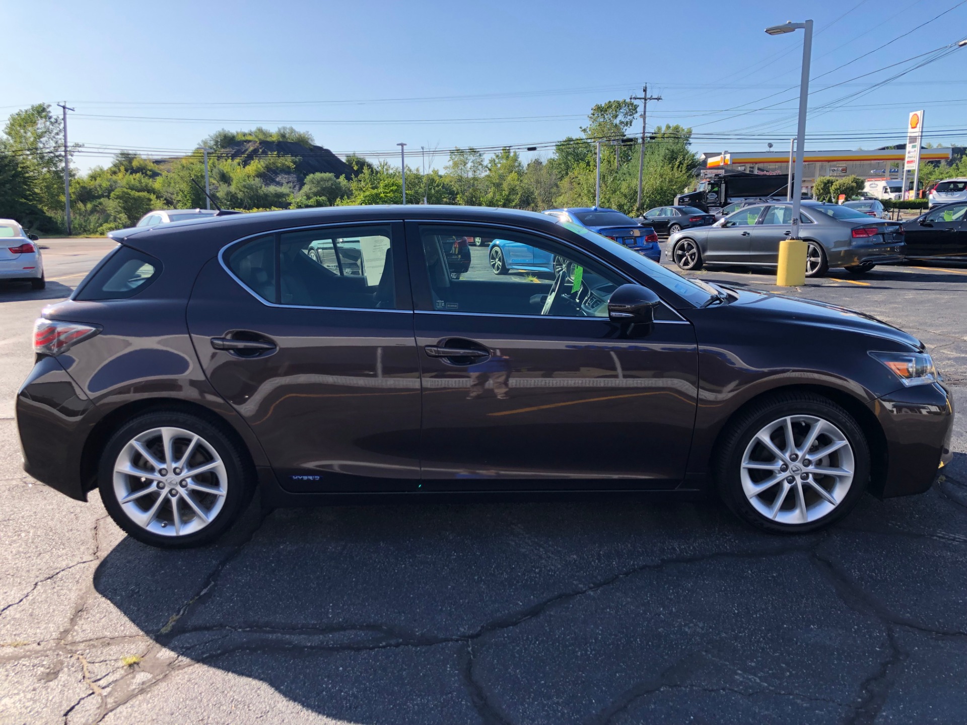 Lexus st200h 2012