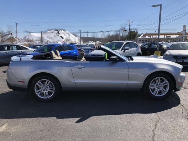 Used 2012 FORD MUSTANG