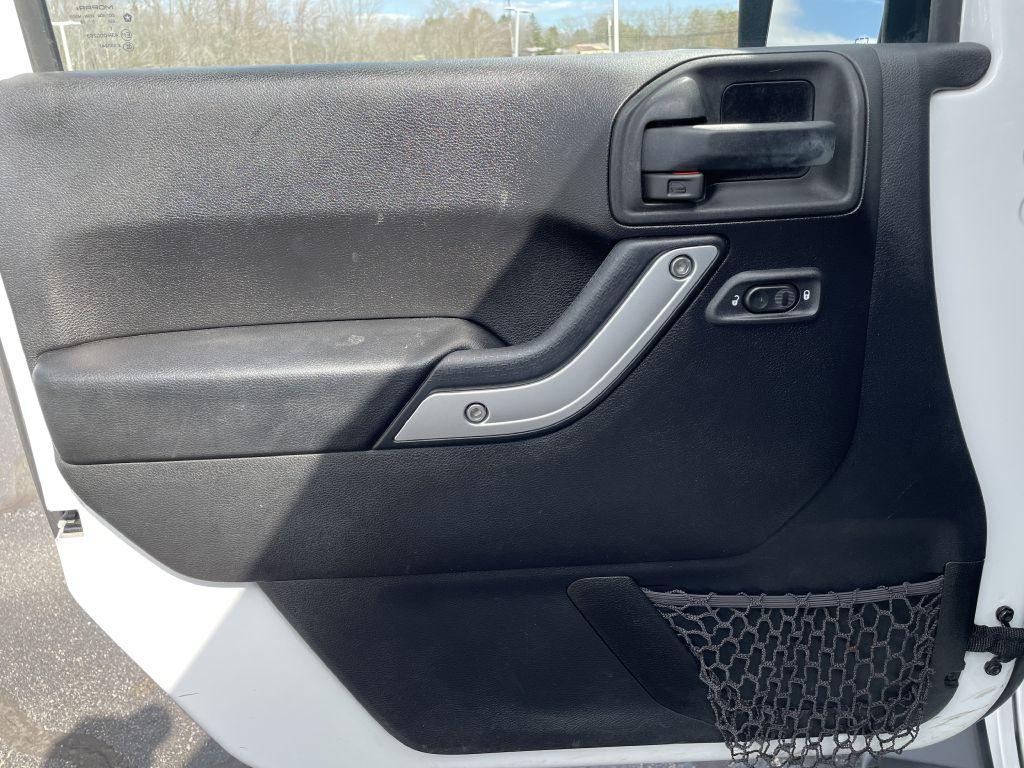 Used 2015 Jeep Wrangler Unlimi Sahara For Sale 27 818
