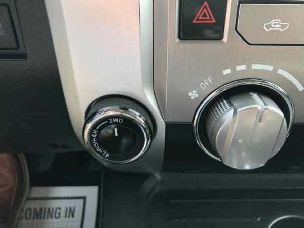 Used 2014 Toyota TUNDRA CREWMAX CREWMAX SR5