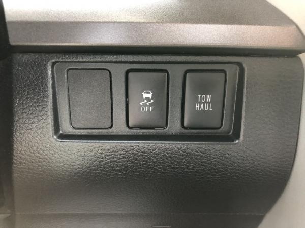 Used 2014 Toyota TUNDRA CREWMAX CREWMAX SR5