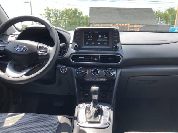 Used 2018 HYUNDAI KONA SEL SEL