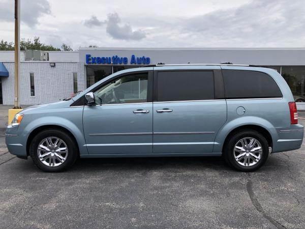 Used 2009 CHRYSLER TOWN COUNTRY LIMITED