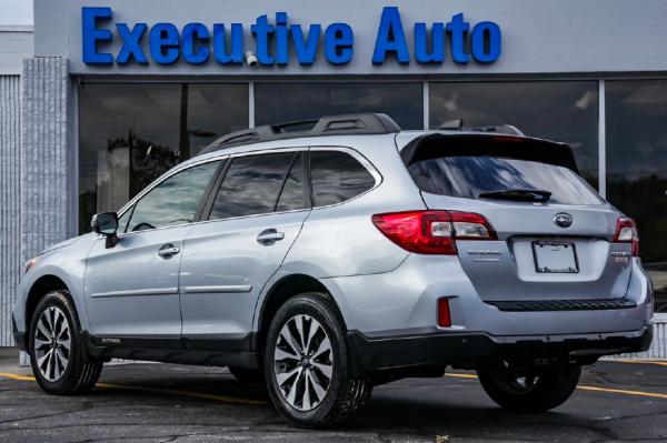 Used 2017 SUBARU OUTBACK 25 LTD 25I LIMITED