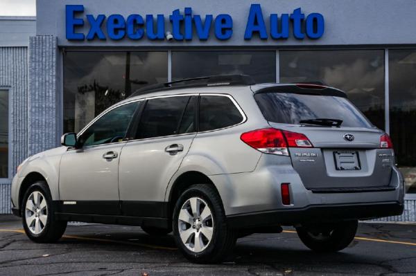 Used 2011 SUBARU OUTBACK 25I PREMIUM