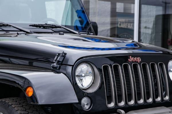 Used 2016 JEEP WRANGLER UNLIMI SAHARA