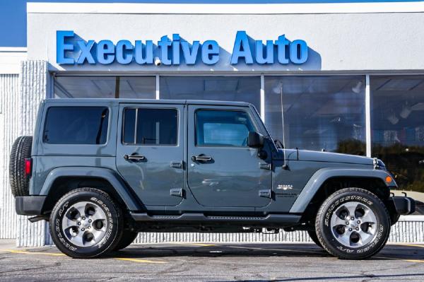 Used 2016 JEEP WRANGLER UNLIMI SAHARA