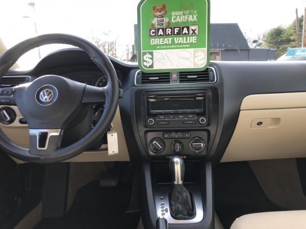 Used 2012 VOLKSWAGEN JETTA SE SE