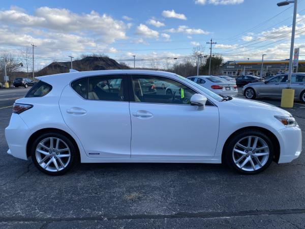 Used 2016 LEXUS CT200H 200h