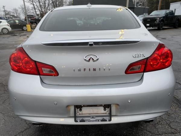 Used 2011 INFINITI G37X sedan