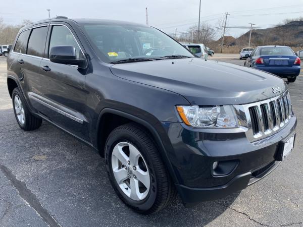 Used 2012 JEEP GRAND CHEROKEE LAREDO