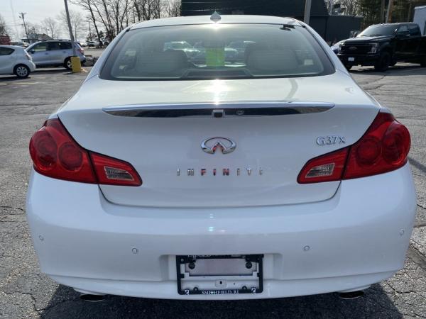 Used 2011 INFINITI G37X