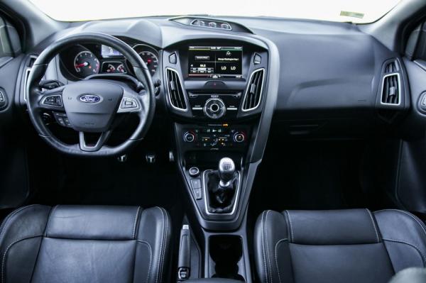 Used 2015 FORD FOCUS ST ST