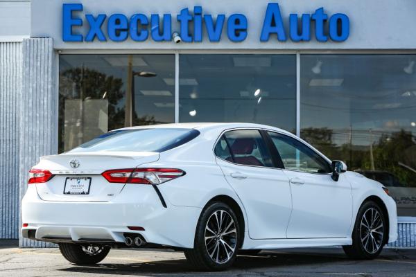 Used 2018 Toyota CAMRY SE L