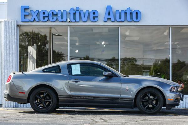 Used 2010 FORD MUSTANG coupe