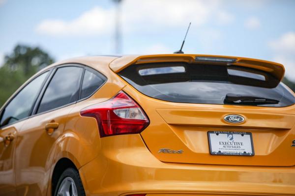 Used 2013 FORD FOCUS ST ST