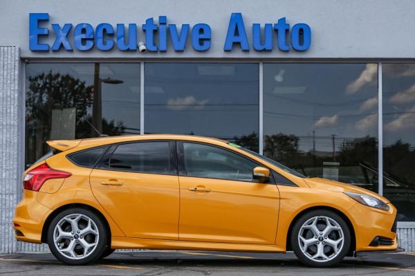 Used 2013 FORD FOCUS ST ST