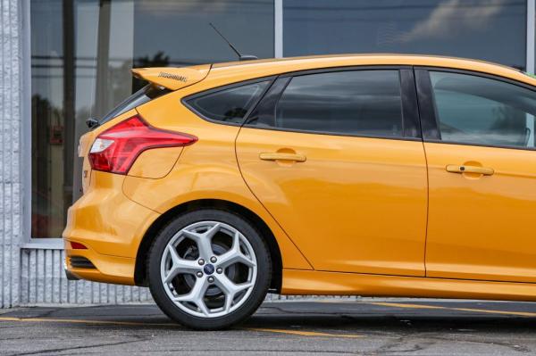 Used 2013 FORD FOCUS ST ST